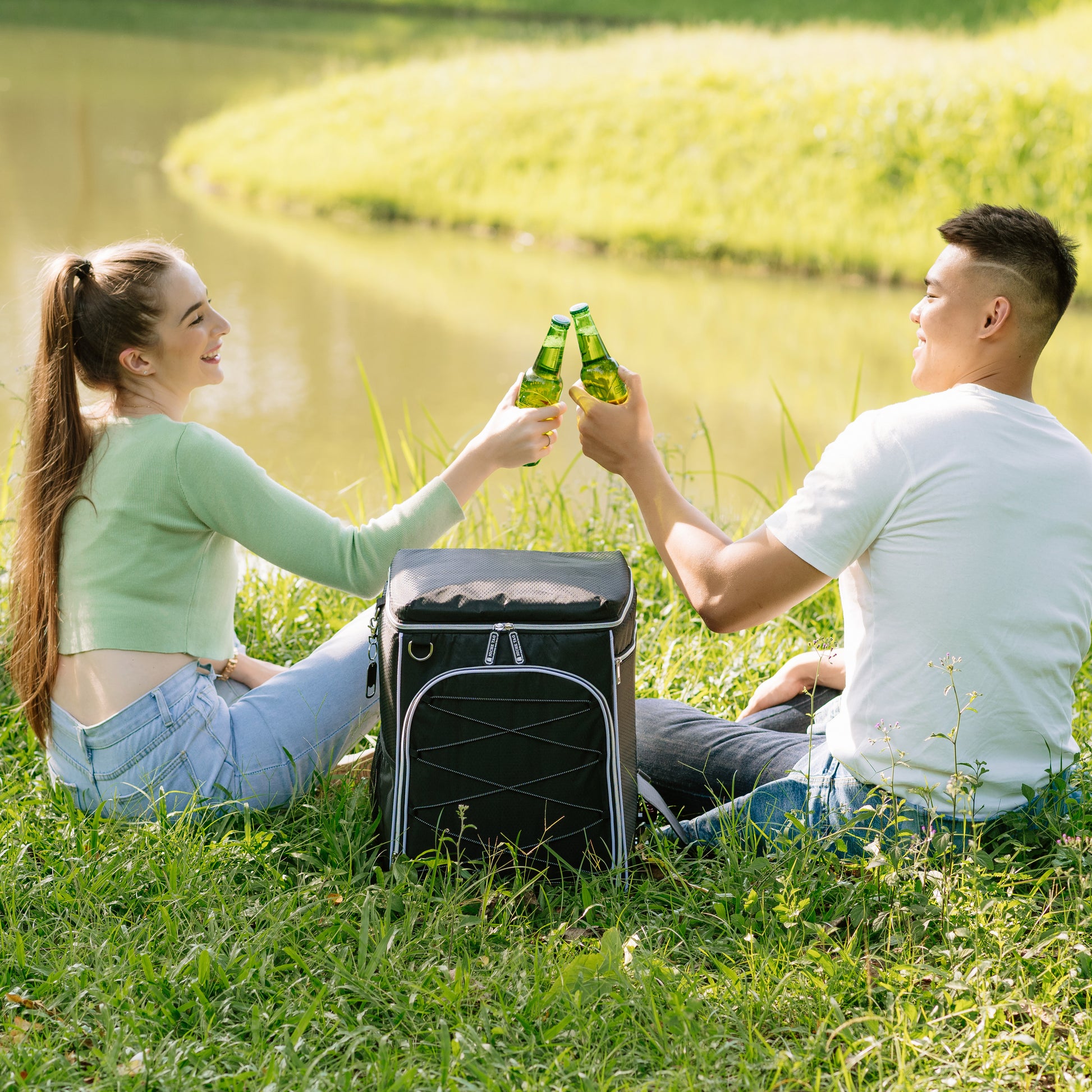 Insulated Cooler Backpack with Wine Purse🎒🍷🍾 - NicheTag NicheTag Outdoor Recreation Insulated Cooler Backpack with Wine Purse🎒🍷🍾 NicheTag Niche Tag Outdoor Recreation Insulated Cooler Backpack with Wine Purse🎒🍷🍾